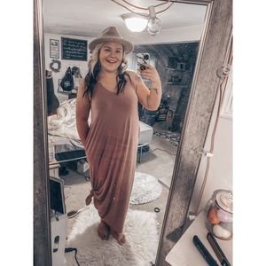 Spaghetti Strap Maxi Dress With Pockets